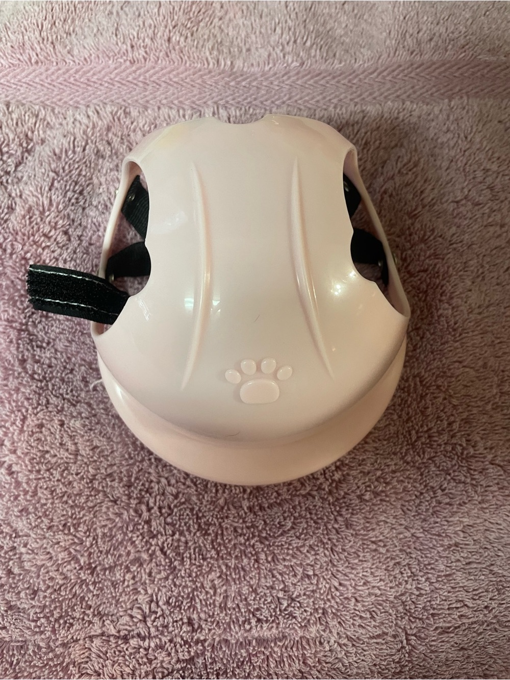 Lightweight Pink VR/AR Headset Accessory - Compact Protective Shell - Picture 3 of 8